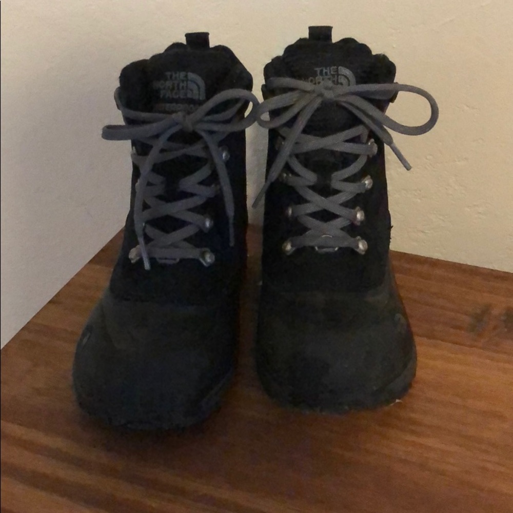 The north face kids snow boots black